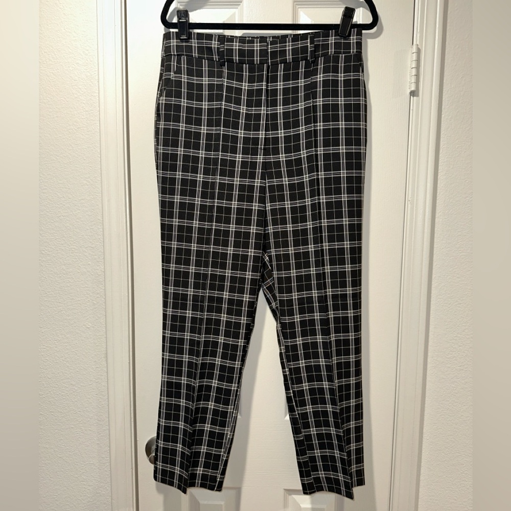 ASOS Designs - Mono Plaid Capri Dress Pants (Size: 10)